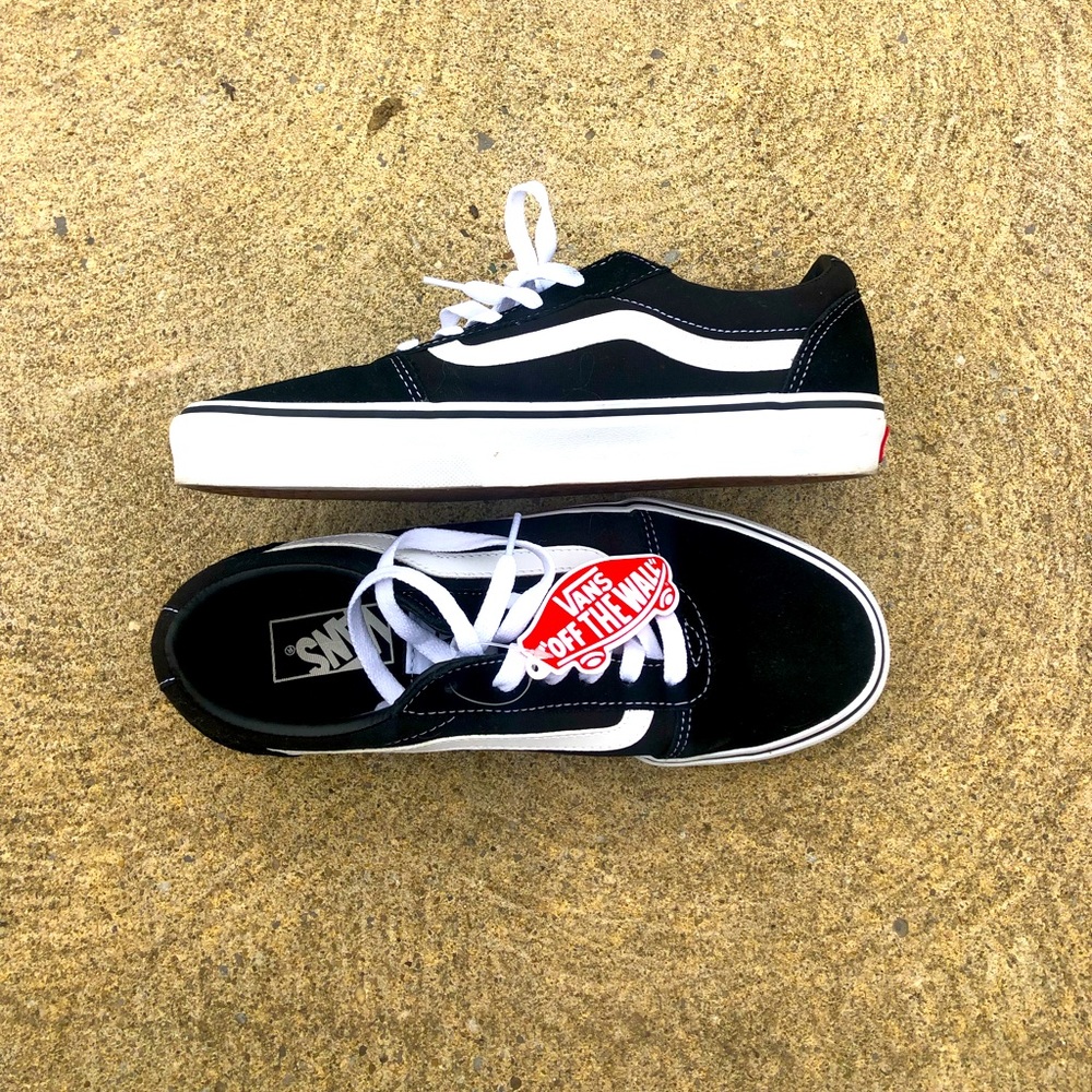 new in box women’s size 10 vans